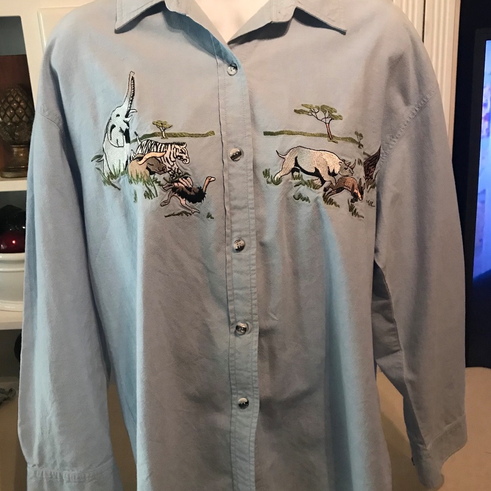 Used Women's Ellen Richman Collared Buttoned Shirt